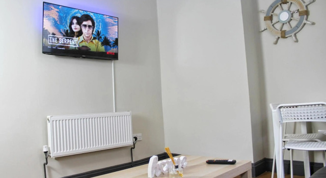 Vacation Home - Garden, Netlfix, Wifi., Забронировать Отель Маргит Кент, рядом с Draper's Windmill