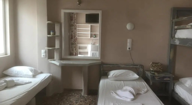 Трёхместный номер Standard с балконом Afrodite Hotel