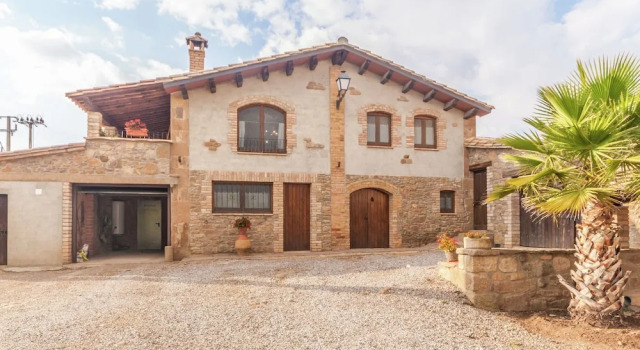 Magnificent Restored Stone House for 10 People With Private Pool in Solsona, Book Hotel Olius Catalonien