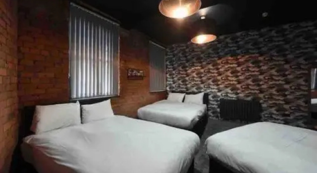 Casa Nomade Penthouse Slps 20 People Mcr Centre, Забронировать Отель Манчестер Большой Манчестер, рядом с Район Гей-виллидж в Манчестере