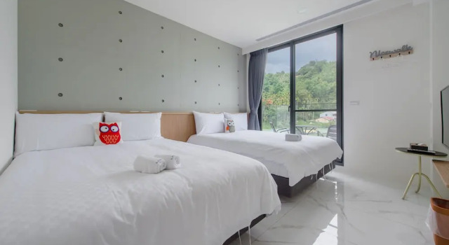 Villa mit Balkon 奈斯窩客 l 湖景房 l 含早餐