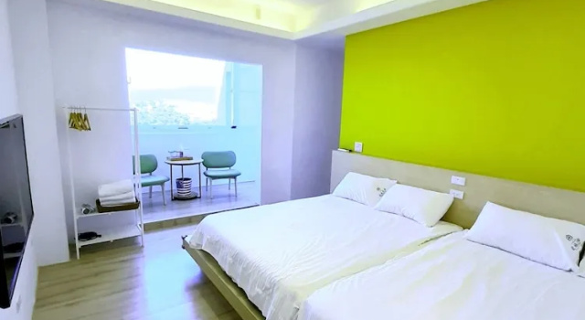 Четырёхместный семейный номер Standard c 1 комнатой с видом на горы Love Travel Guest House
