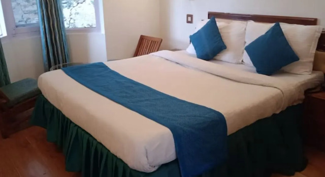 Hotel Rahat Regency, Забронировать Отель Отели Шимлы с парковкой, рядом с Площадь Ридж в Шимле, Парковка