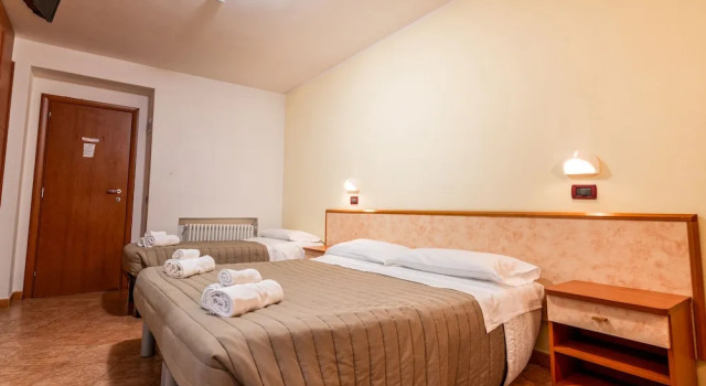 Трёхместный номер Standard Club Hotel Zodiaco