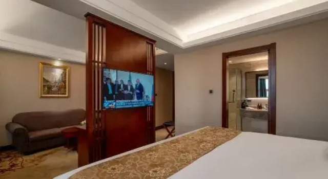 Номер Deluxe New Paris Hotel - Harbin