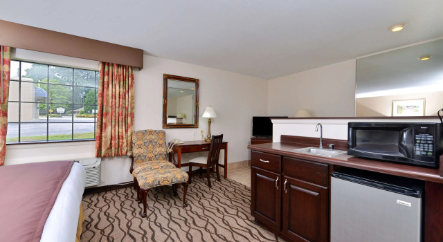Двухместный люкс Country Hearth Inn-Toccoa