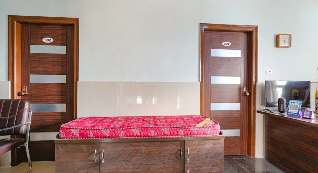 Fabhotel Whitefield Suites