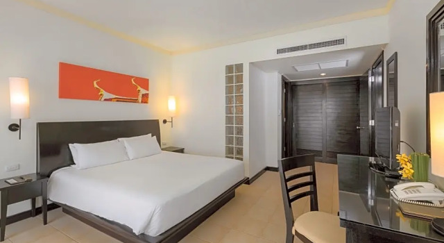 Двухместный люкс Premium c 1 комнатой с видом на сад Centara Kata Resort Phuket