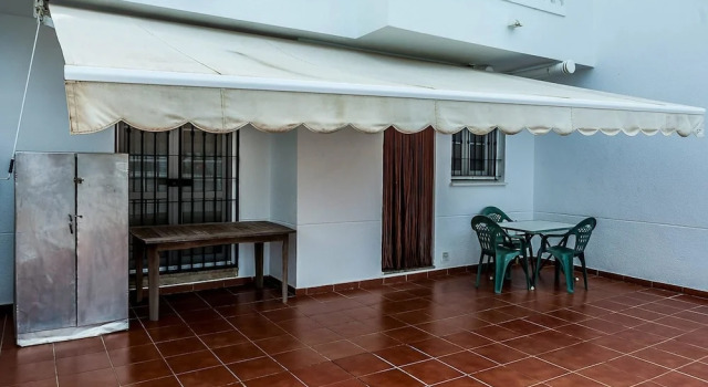 House With 3 Bedrooms in Rota, With Pool Access and Enclosed Garden -