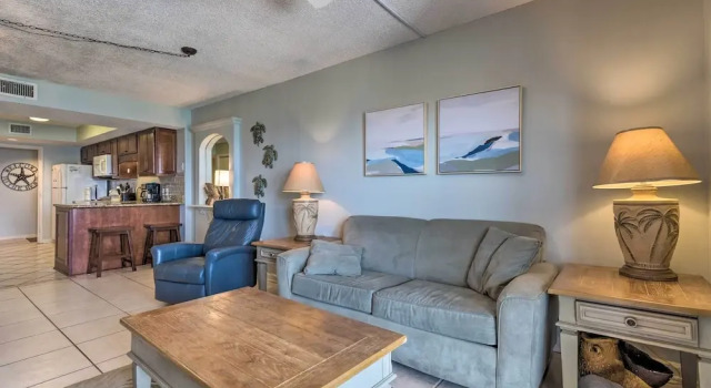 Beachfront Condo With Balconies & Pool Access!, Boek Appartement Gulf Shores 