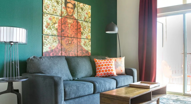 1BR2BR Downtown Austin byWanderjaunt, Забронировать Апартаменты/квартира Остин Greater Austin, рядом с Riverside Place Shopping Center