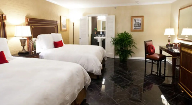 Четырёхместный номер Superior Hotel Mazarin