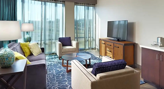 Двухместный люкс c 1 комнатой Hotel Indigo Tuscaloosa Downtown by IHG