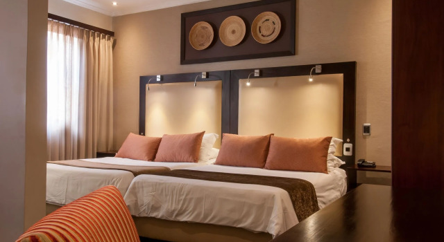 The Graham Hotel, Забронировать Отель Грейамстаун Albany