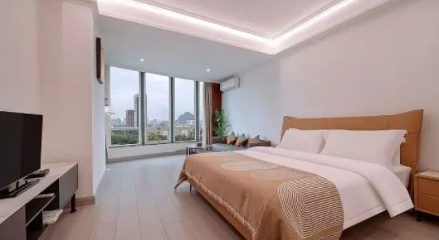 Двухместный номер Standard Huatian Century Hotel