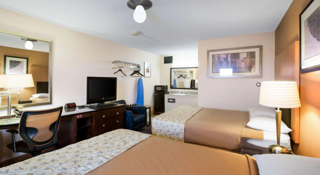Четырёхместный номер Standard Rodeway Inn Sergeant Bluff - Sioux City