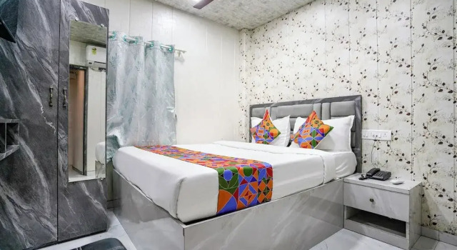 Номер Deluxe Fabhotel Hans Residency