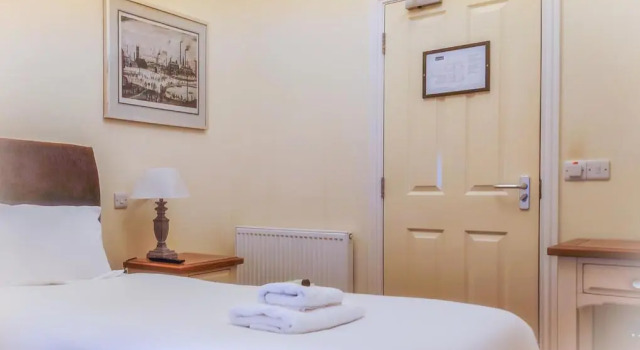 Номер Deluxe The Crown Hotel