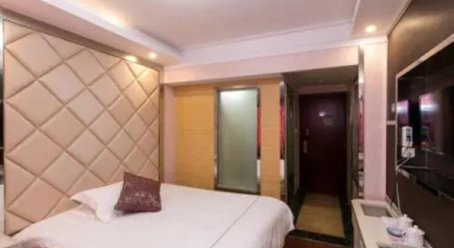 Yiwu Xinze Hotel
