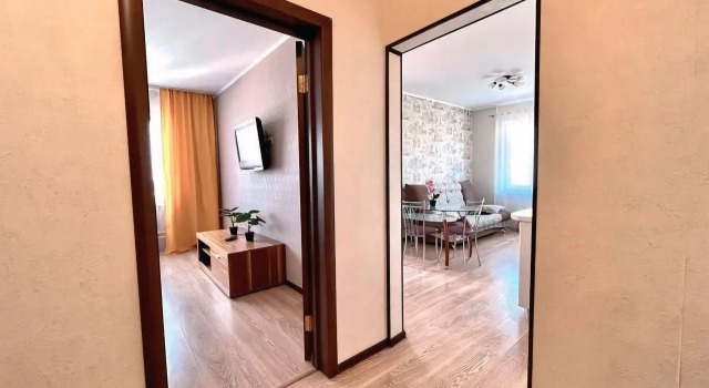 Четырёхместные апартаменты c 1 комнатой с балконом Relax Apart (Релакс Апарт) на проспекте Мельникова 16