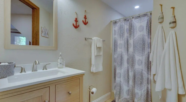 Коттедж Lakefront Osage Beach Home w/ Community Pool!