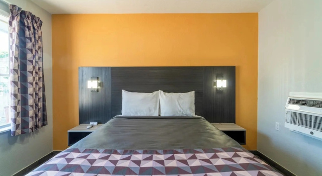 Номер Standard Royal Inn