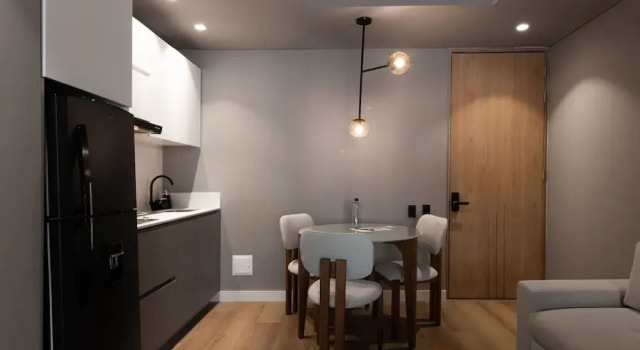 w Amazing Loft w/ Modern Balcony in Unicentro, Rezerwuj Apartamentowiec hotelowy Bogota Kolumbia