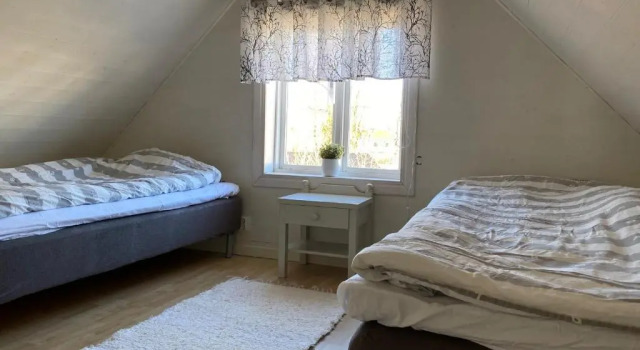 Villa Violen belägen i centrala Borgholm, Öland nära badplats., Varaa Villa Mökit kohteessa Småland, Mökki