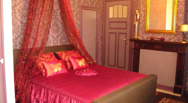 B&B De Vijf Zuilen, Забронировать Отель Отели Брюгге 3 звезды, рядом с Guido Gezelle Museum, 3*