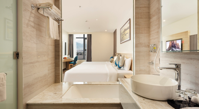 Трёхместный номер Deluxe с видом на город Lucky Sun Hotel Nha Trang Beach