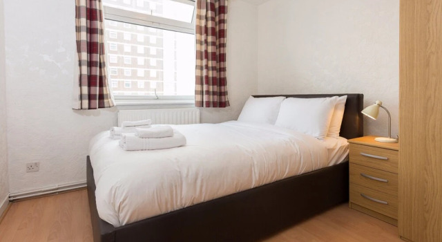 4 Bedroom Apartment in Shepherd's Bush Accommodates 10, Забронировать Апартаменты/квартира Апартаменты Лондона, рядом с Выставочный центр Olympia, Апартаменты/квартира