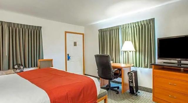 Номер Economy Rodeway Inn Newport
