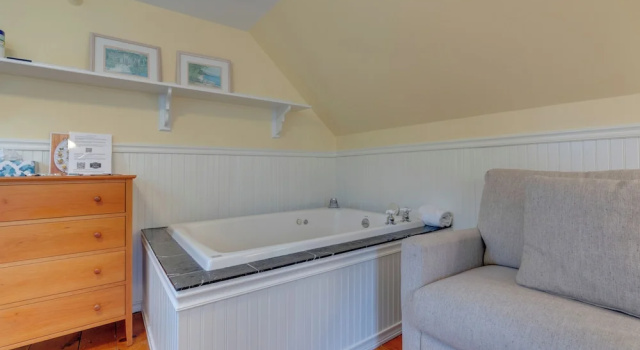 Номер Standard James Place Inn Bed and Breakfast