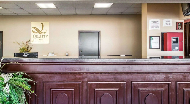 Quality Inn & Suites, Buchen Sie Hotel Elizabethtown Kentucky