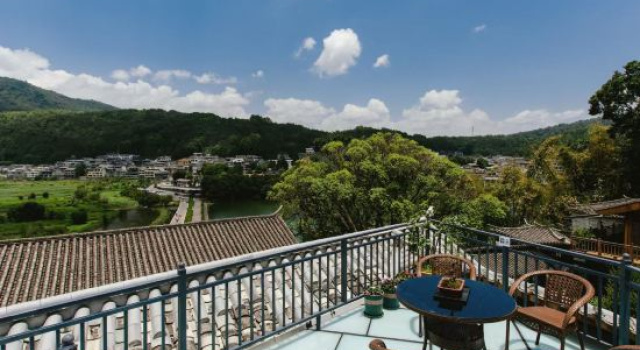 Yunxiu Wenquan Scenic Homestay, Prenota Hotel Baoshan Yunnan