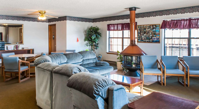 Econo Lodge Eagle Nest, Varaa Mini-hotelli Eagle Nest 