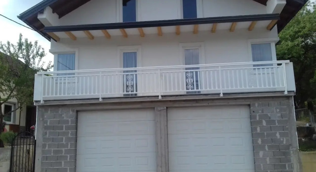 Big mama's Apartments