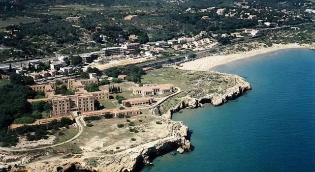 Tarragona Ciudad, El Serrallo AP-1, Забронировать Отель Таррагона Tarragonès, рядом с Римский амфитеатр