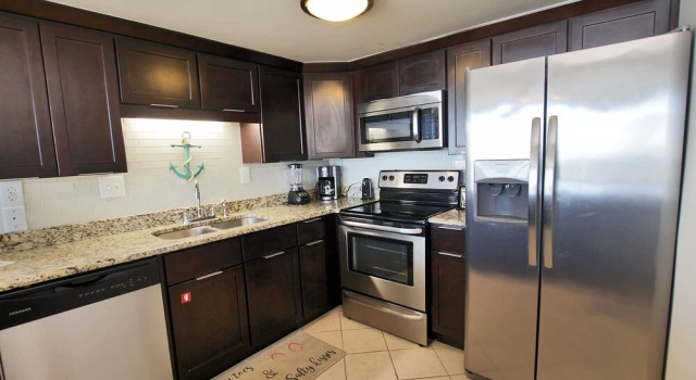 Номер Standard Island Winds West 280 by Youngs Suncoast