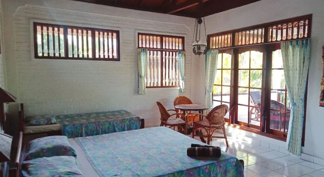 Rini Hotel
