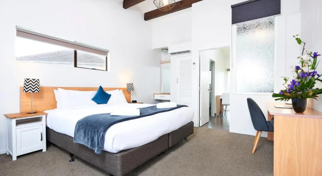 Двухместная студия Executive Cobblestone Court Motel - Wenzel Motels