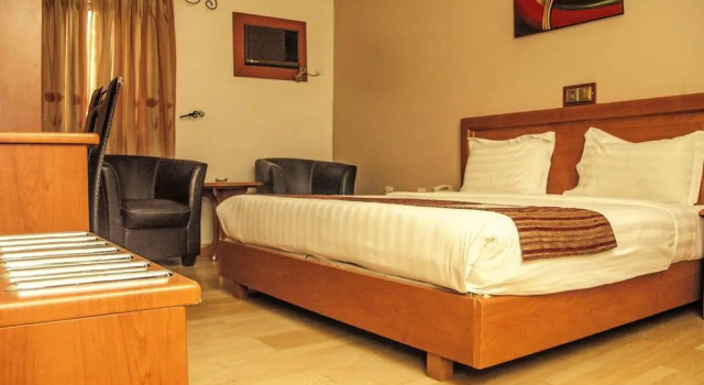 Полулюкс Hotel Rosebud