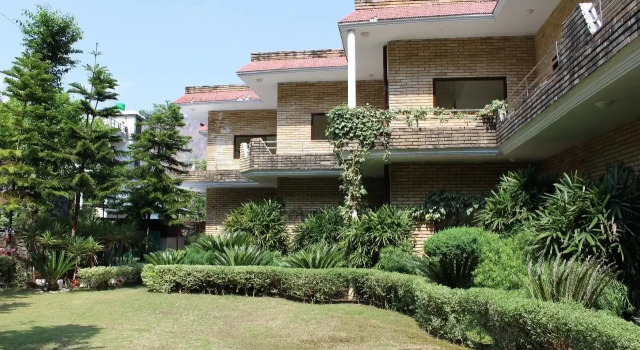 Savara Kumkum Inn, Rezervovat Hotel Pangot Uttarakhand