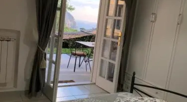 La Terrazzina sul tramonto, Забронировать Отель Искья остров Искья, рядом с Гавань Форио-ди-Искья