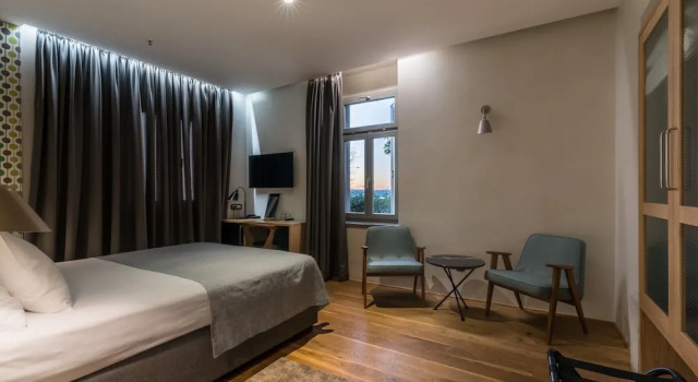 Standardní Dvoulůžkový s manželskou postelí suterén pokoj Hotel Peteani