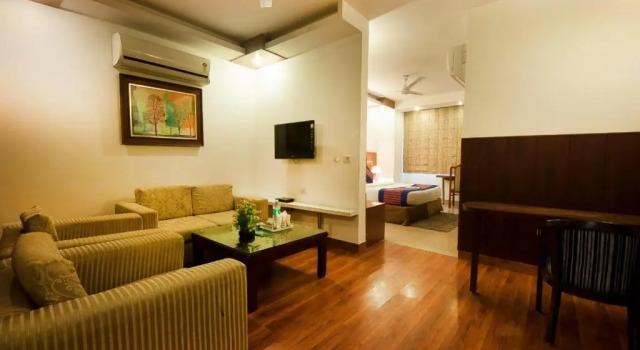 Номер Premium Asian Suites IFFCO Metro Station Gurugram