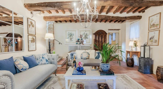 Villa near Lucca with Tuscan Charm, Prenota Villa Pieve Toscana