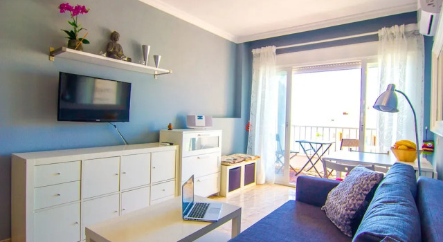 OleHolidays Neptuno Marbella centro - vistas panorámicas al mar, Забронировать Отель Отели Марбелья 3 звезды, рядом с Пляж Фонтанилла, 3*