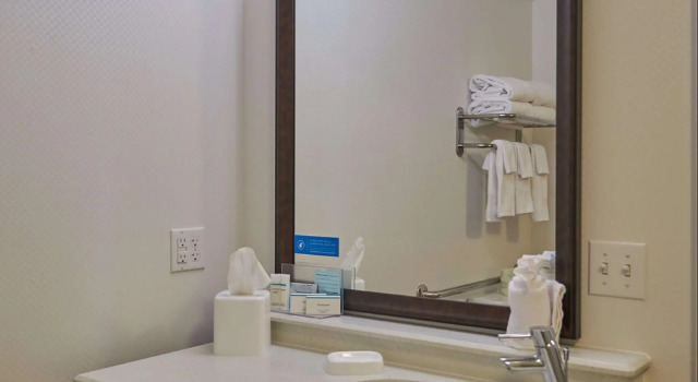 Номер Standard Hampton Inn Uniontown