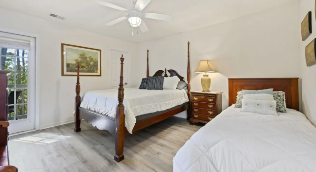 Your Perfect Getaway Destination In Pawleys Island! 2 Bedroom Condo by Peace Vacations, Забронировать Апартаменты/квартира Полис-Айленд Lowcountry, рядом с True Blue Golf Club